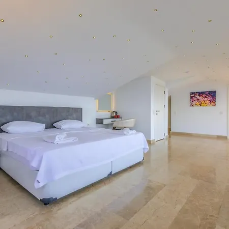 Luxury Very Close To Beach, Amazing Sea Views, Heated Salt-water Pool * Κας
