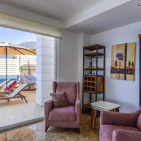 Luxury Very Close To Beach, Amazing Sea Views, Heated Salt-water Pool Κας